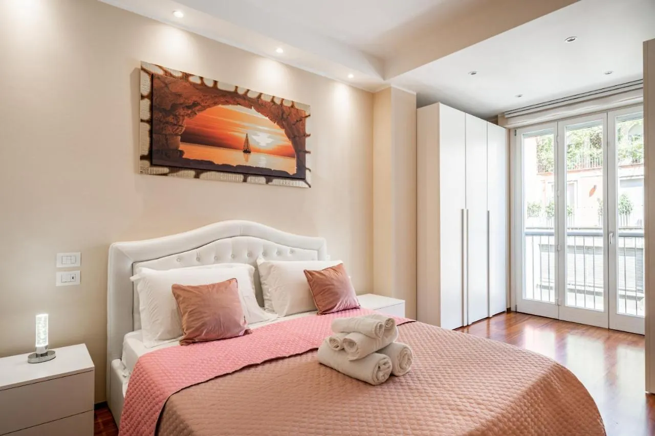 Smart And Central Flat In Porta Venezia By Easylife ميلان 0*,  إيطاليا