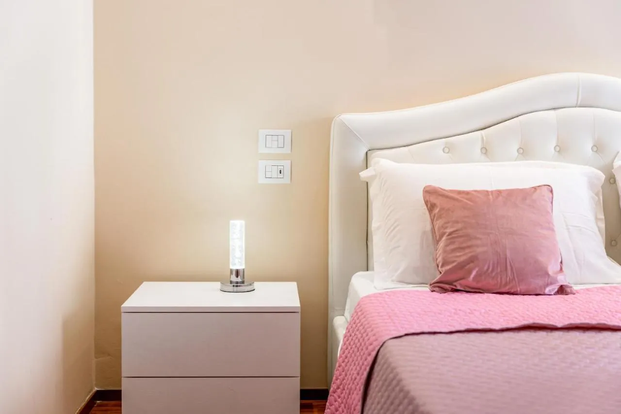 شقة Smart And Central Flat In Porta Venezia By Easylife ميلان إيطاليا