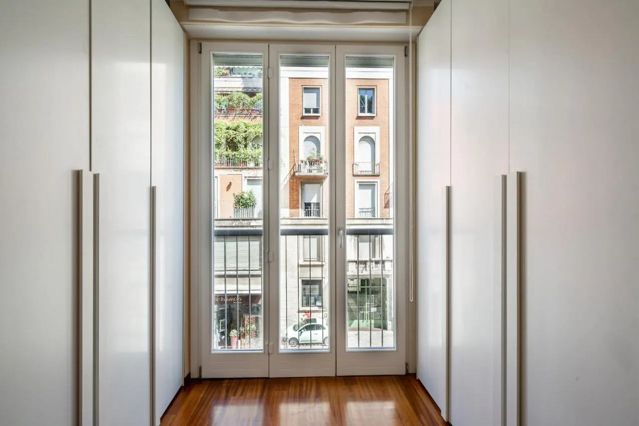 Smart And Central Flat In Porta Venezia By Easylife ميلان