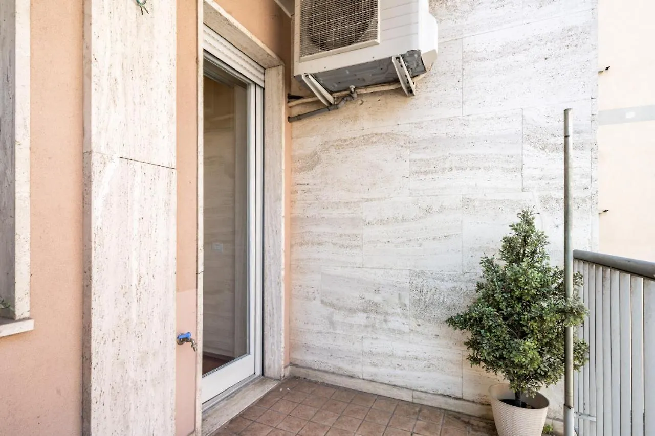 شقة Smart And Central Flat In Porta Venezia By Easylife ميلان
